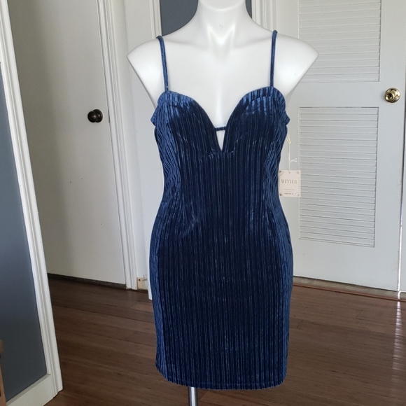 Blue Velvet Cami Dress - Picture 4 of 8